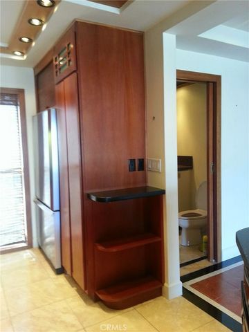 8331 Marina Pacifica Drive N, Long Beach, CA 90803