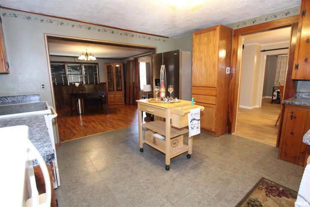 1316 FLORENCE Avenue, Clinton, IA 52732