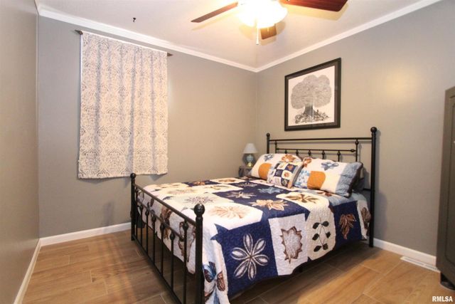 1316 FLORENCE Avenue, Clinton, IA 52732