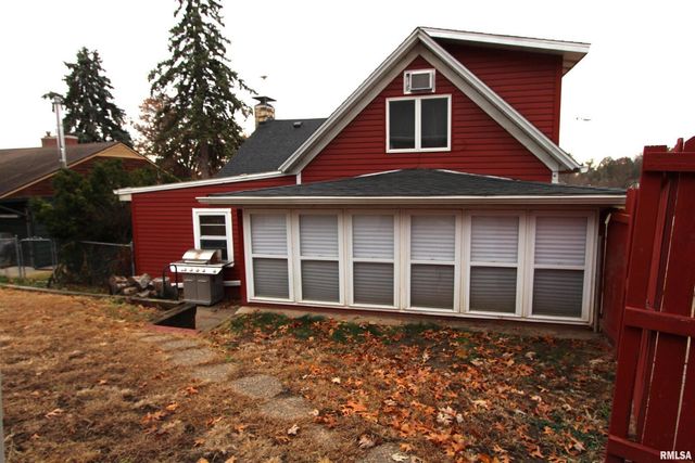 1316 FLORENCE Avenue, Clinton, IA 52732