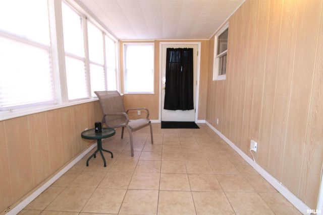 1316 FLORENCE Avenue, Clinton, IA 52732