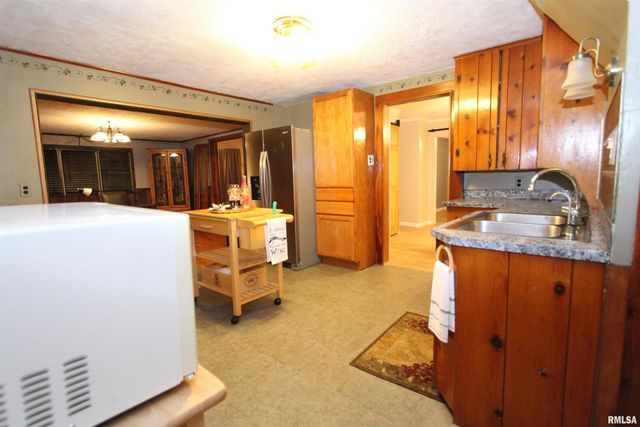 1316 FLORENCE Avenue, Clinton, IA 52732