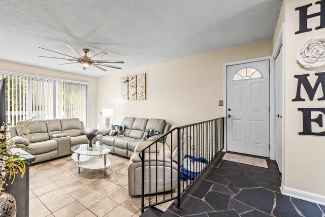 221 Riderwood Drive, Dalton, GA 30721