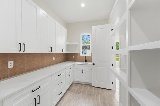 114 Magnolia Bend, Roman Forest, TX 77357
