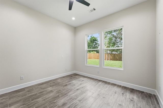 114 Magnolia Bend, Roman Forest, TX 77357