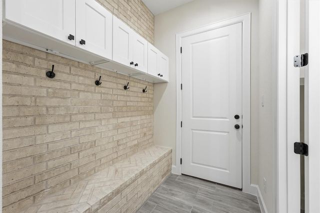 114 Magnolia Bend, Roman Forest, TX 77357