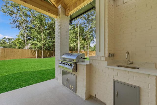 114 Magnolia Bend, Roman Forest, TX 77357