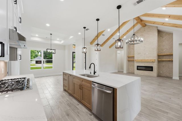 114 Magnolia Bend, Roman Forest, TX 77357