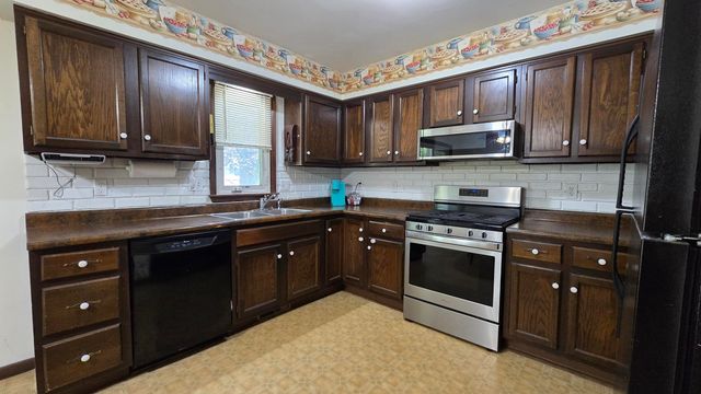 6190 Oglethorpe Avenue, Portage, IN 46368