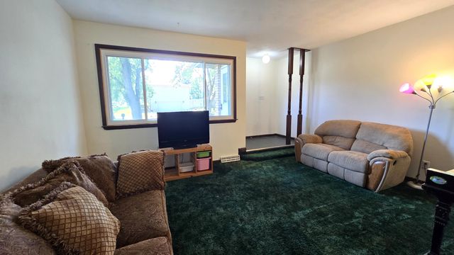 6190 Oglethorpe Avenue, Portage, IN 46368