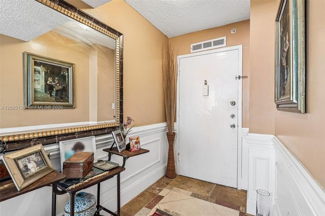 2750 NE 183rd St 603, Aventura, FL 33160
