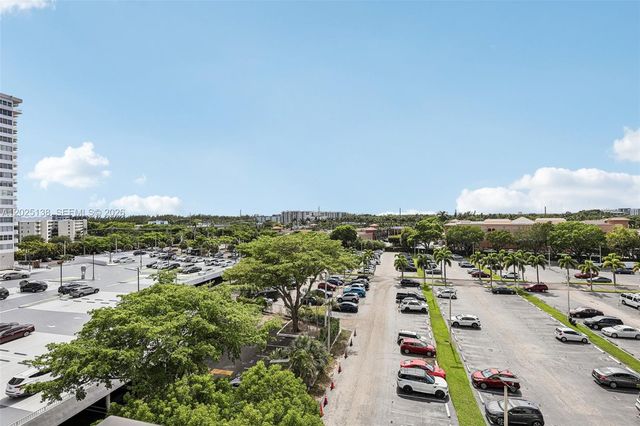 2750 NE 183rd St 603, Aventura, FL 33160