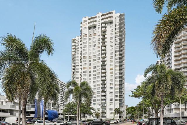 2750 NE 183rd St 603, Aventura, FL 33160