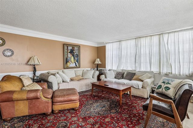 2750 NE 183rd St 603, Aventura, FL 33160