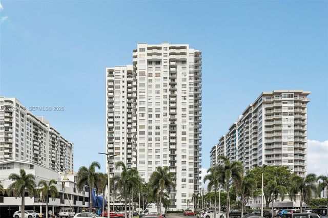 2750 NE 183rd St 603, Aventura, FL 33160