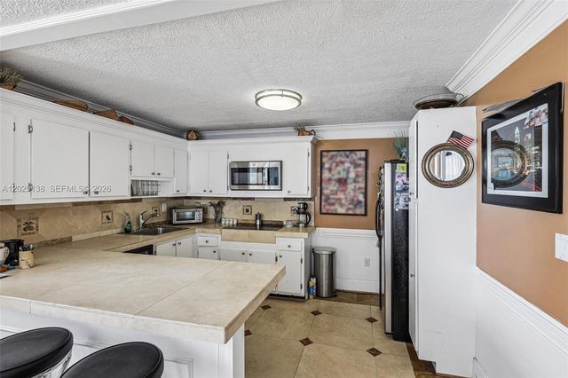 2750 NE 183rd St 603, Aventura, FL 33160