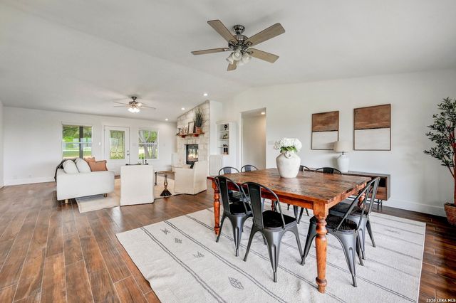 1267 RIVER BEND DR, Blanco, TX 78606