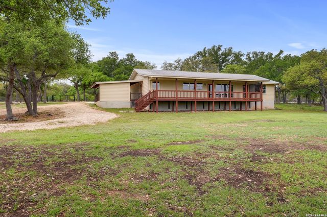 1267 RIVER BEND DR, Blanco, TX 78606