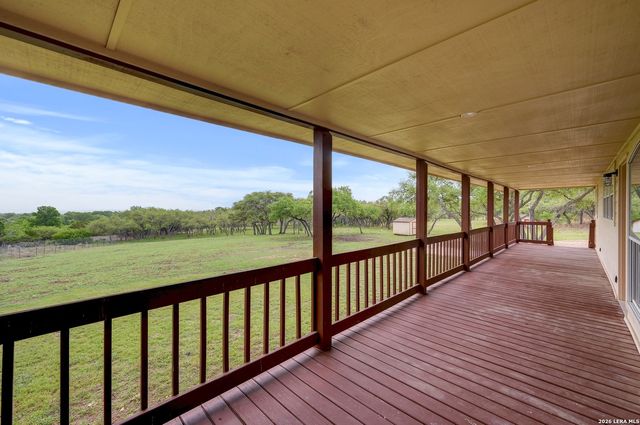 1267 RIVER BEND DR, Blanco, TX 78606