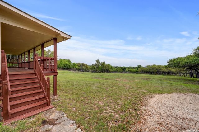 1267 RIVER BEND DR, Blanco, TX 78606