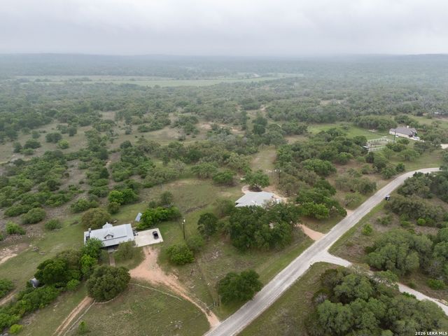 1267 RIVER BEND DR, Blanco, TX 78606
