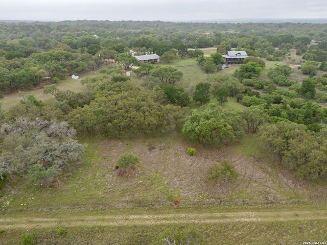1267 RIVER BEND DR, Blanco, TX 78606