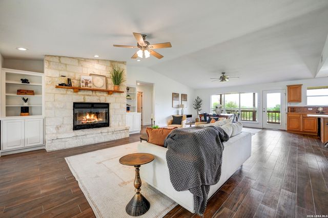 1267 RIVER BEND DR, Blanco, TX 78606