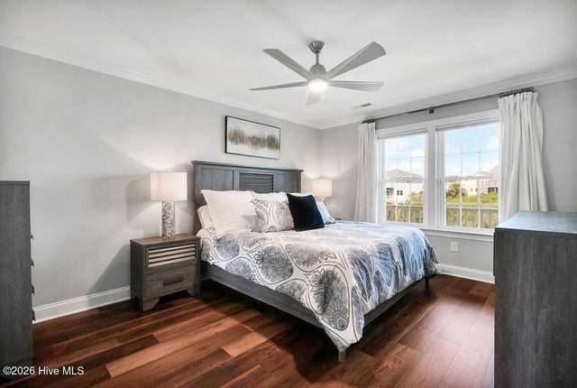 33 Sandy Lane, Holly Ridge, NC 28445