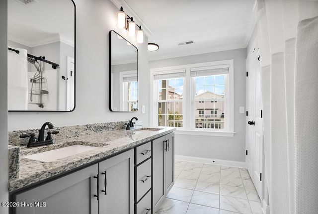33 Sandy Lane, Holly Ridge, NC 28445