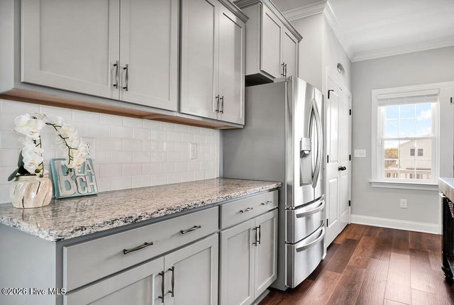 33 Sandy Lane, Holly Ridge, NC 28445