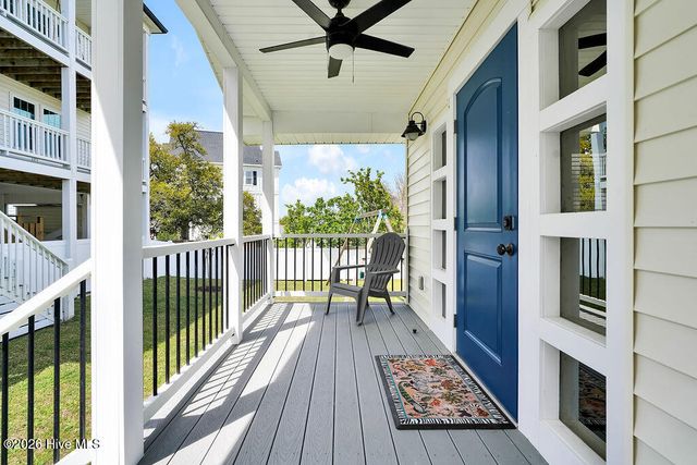 33 Sandy Lane, Holly Ridge, NC 28445