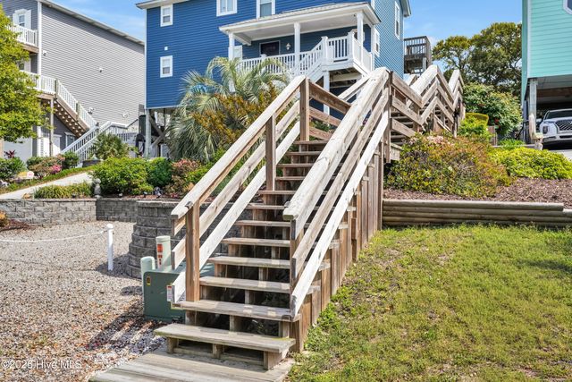 33 Sandy Lane, Holly Ridge, NC 28445