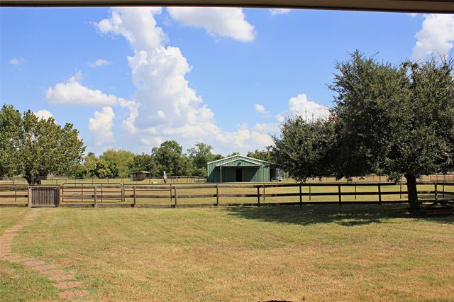 4304 Skinner Ln, Richmond, TX 77406