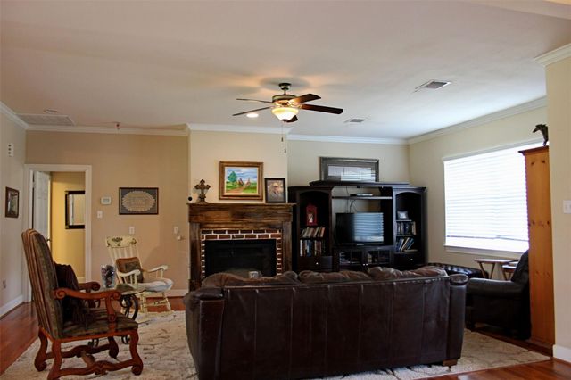 4304 Skinner Ln, Richmond, TX 77406