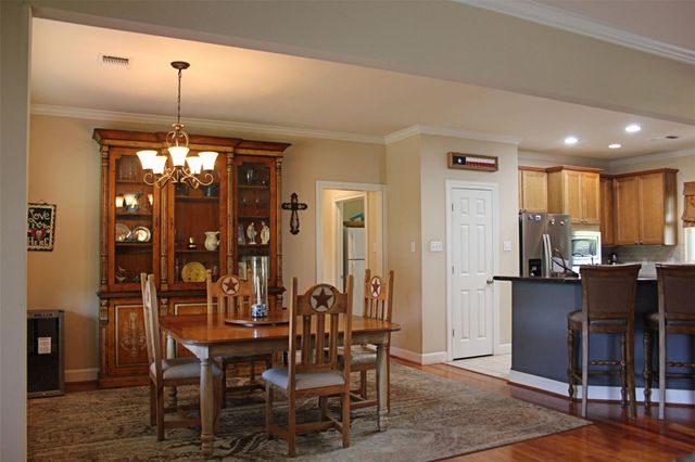 4304 Skinner Ln, Richmond, TX 77406