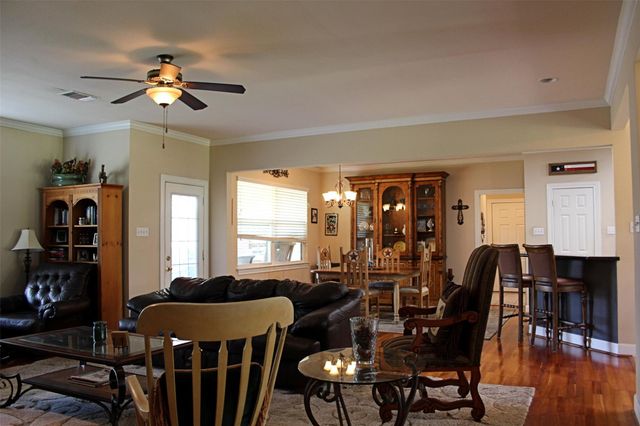 4304 Skinner Ln, Richmond, TX 77406