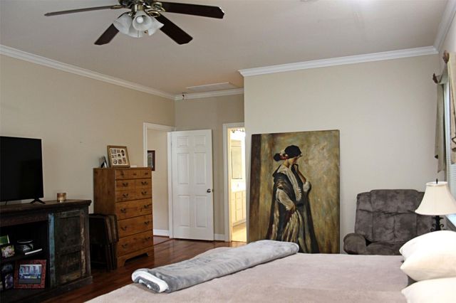 4304 Skinner Ln, Richmond, TX 77406