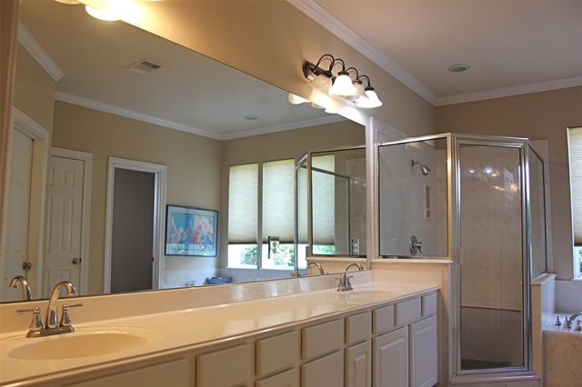 4304 Skinner Ln, Richmond, TX 77406