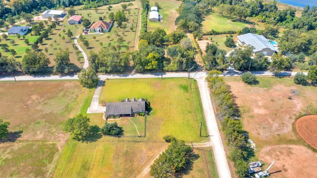4304 Skinner Ln, Richmond, TX 77406
