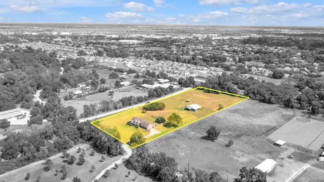 4304 Skinner Ln, Richmond, TX 77406