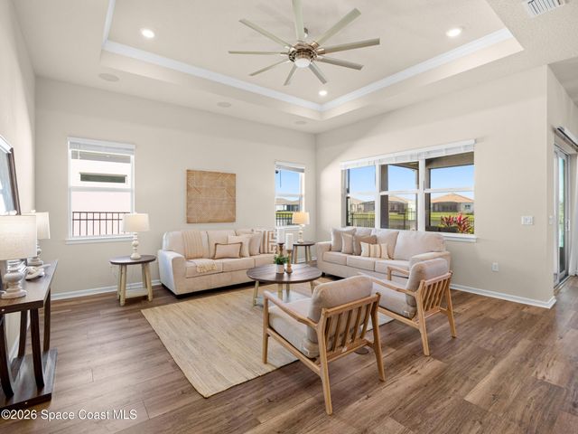 8969 Shoreline Avenue, Melbourne, FL 32940