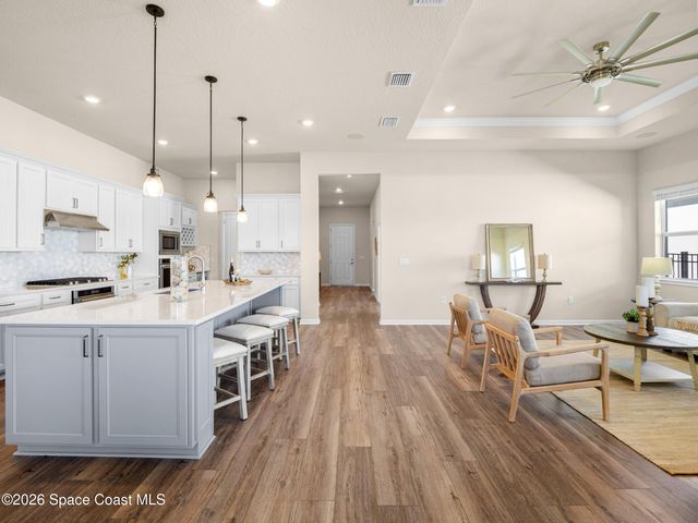 8969 Shoreline Avenue, Melbourne, FL 32940