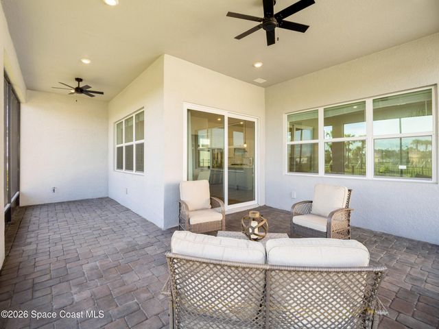 8969 Shoreline Avenue, Melbourne, FL 32940