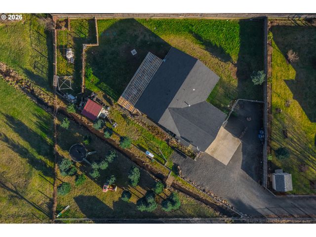 506 E JONES St A, Yacolt, WA 98675