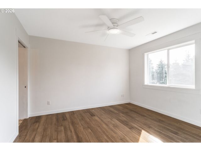 506 E JONES St A, Yacolt, WA 98675