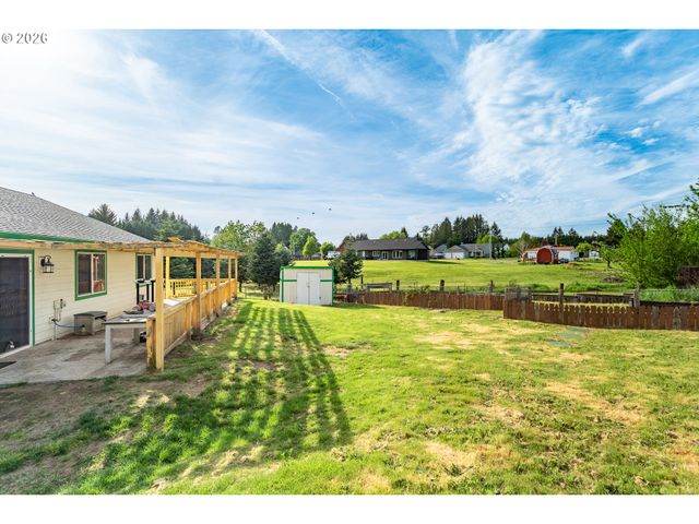 506 E JONES St A, Yacolt, WA 98675