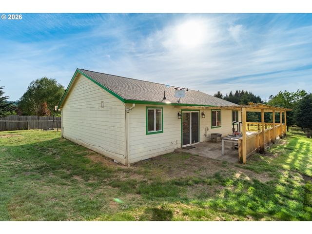 506 E JONES St A, Yacolt, WA 98675