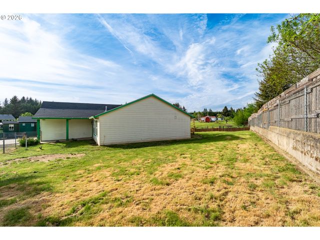 506 E JONES St A, Yacolt, WA 98675