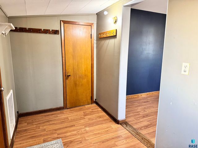 412 N Cleveland St Street, Lennox, SD 57039