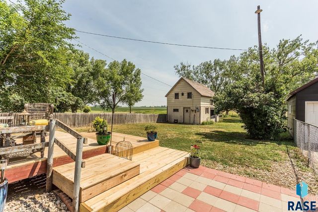 412 N Cleveland St Street, Lennox, SD 57039